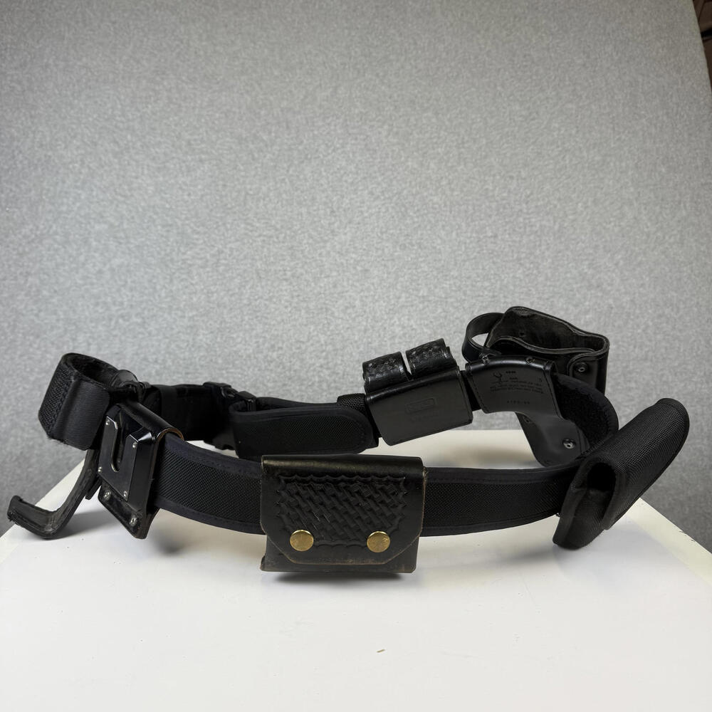 Bianchi Int. basket weave Large leather duty Belt revolver setup accesories